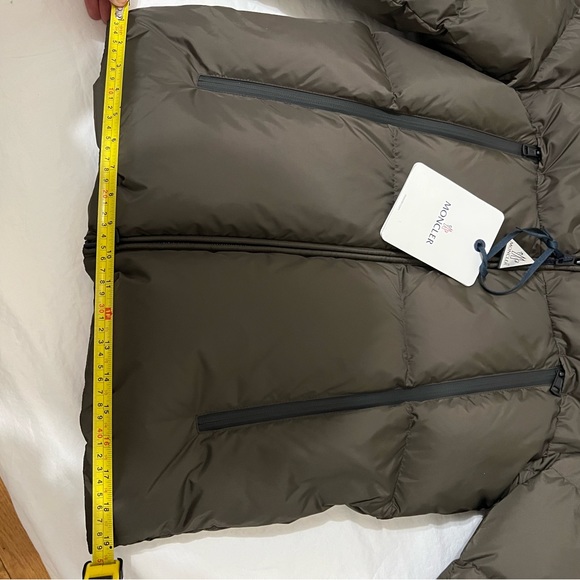 Moncler Montcla Puffer Jacket - Picture 15 of 16